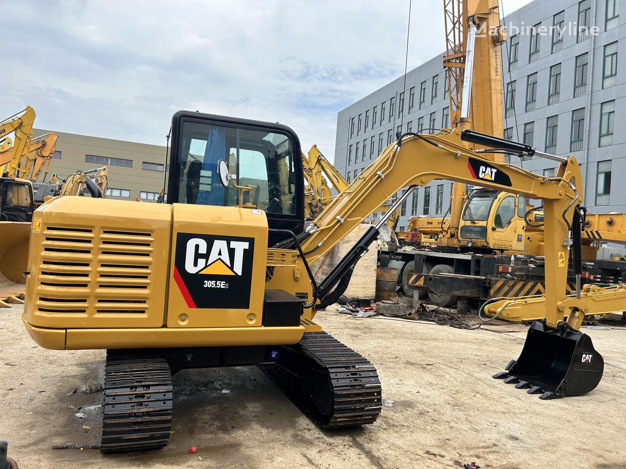 Caterpillar 305 5 E2 Mini Excavator For Sale China Shanghai DJ38365