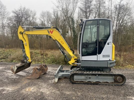 Wacker Neuson EZ36 mini excavator for sale France Jâlons TJ33959