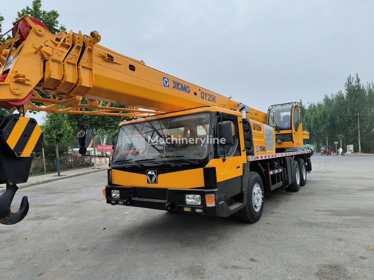 Xcmg Xcmg Qy K Ton Used Hydraulic Mounted Mobile Truck Crane On S