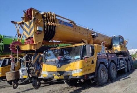 XCMG XCMG XCT90 90 Ton Used Hydraulic Mounted Mobile Truck Crane On S