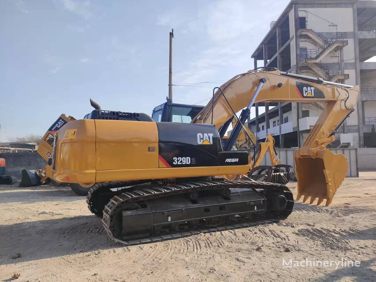 Caterpillar 329D Tracked Excavator For Sale China Shanghai FV36005