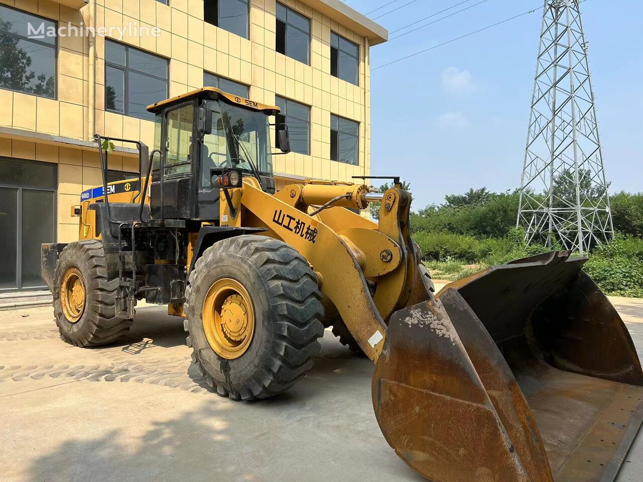 SEM 660D Wheel Loader For Sale China Shanghai YP23778