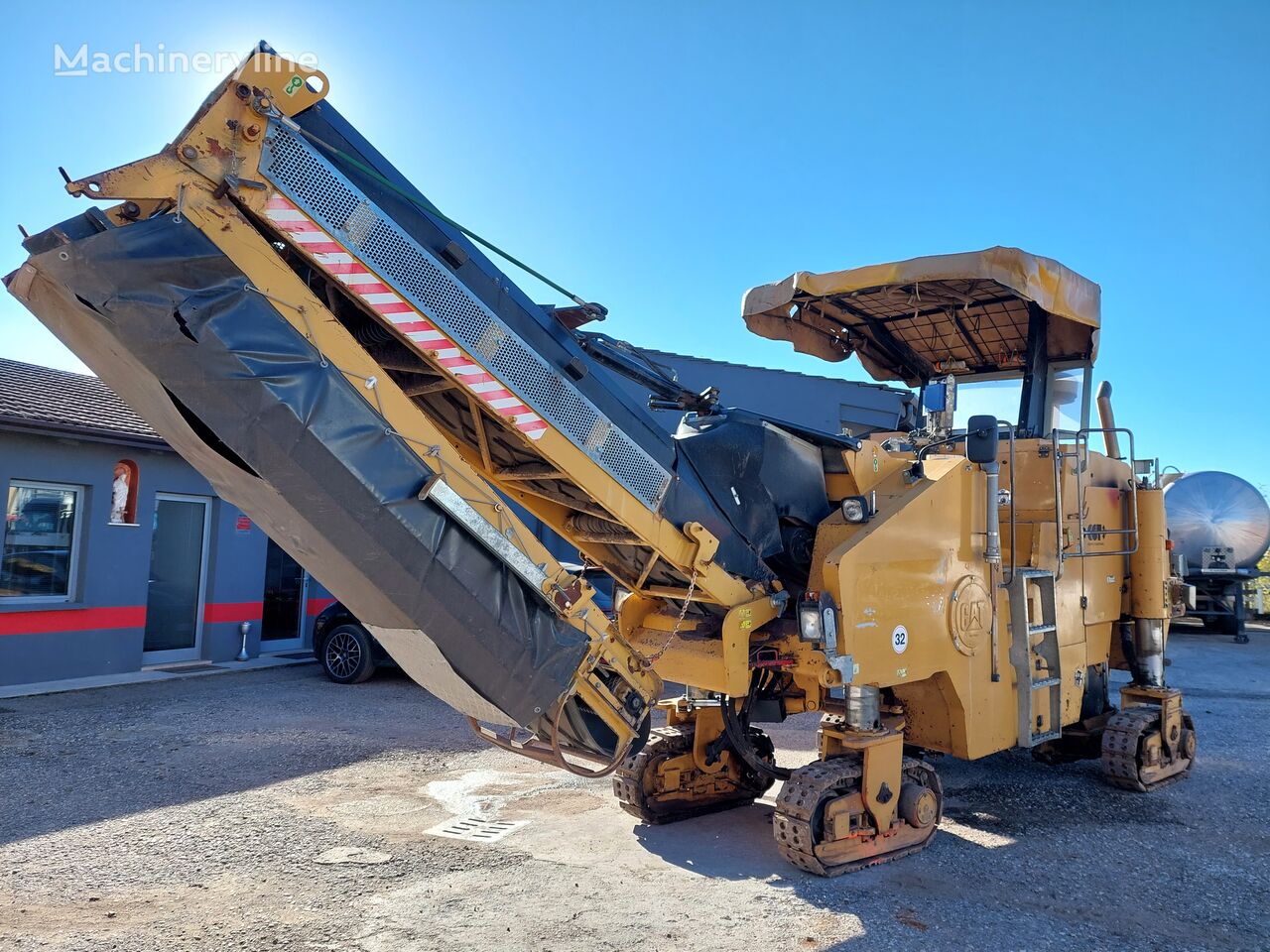 Caterpillar PM 102 asphalt milling machine for sale Italy Verona, WJ38459