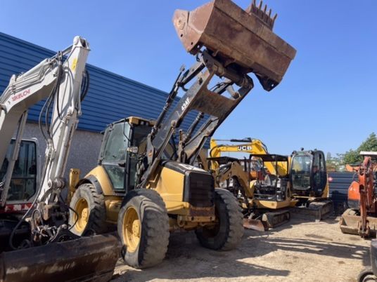 Caterpillar 434E backhoe loader