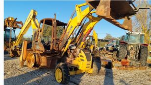 Komatsu WB93R backhoe loader for parts