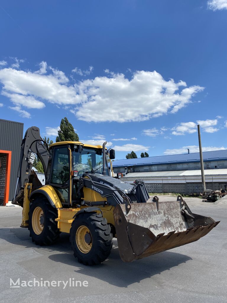 Volvo Bl61B backhoe loader