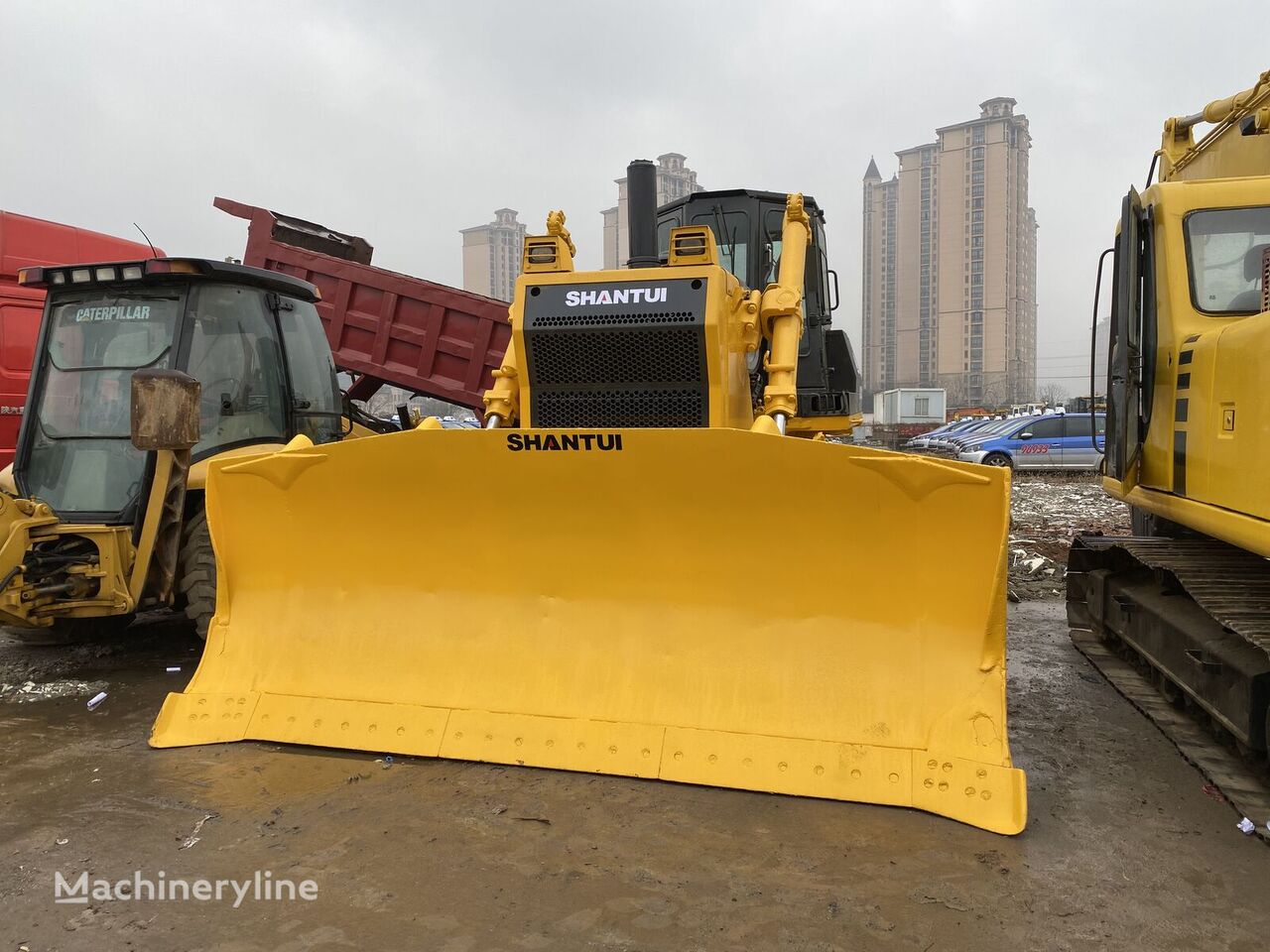 Shantui SD32 bulldozer