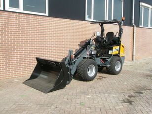 new Giant G2500 compact track loader