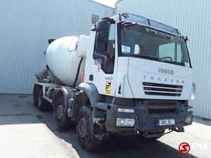 IVECO Trakker 360 10m2 concrete mixer truck