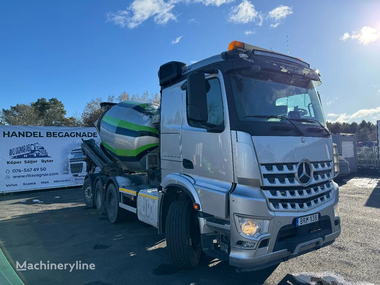 Mercedes Benz Arocs 3240 8x4 Euro 6 9m3 Mixer Hydraulic slide