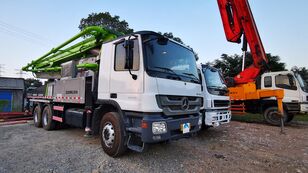 Zoomlion 38m X-5RZ Euro 3 on chassis Mercedes-Benz Actros 3341 concrete pump