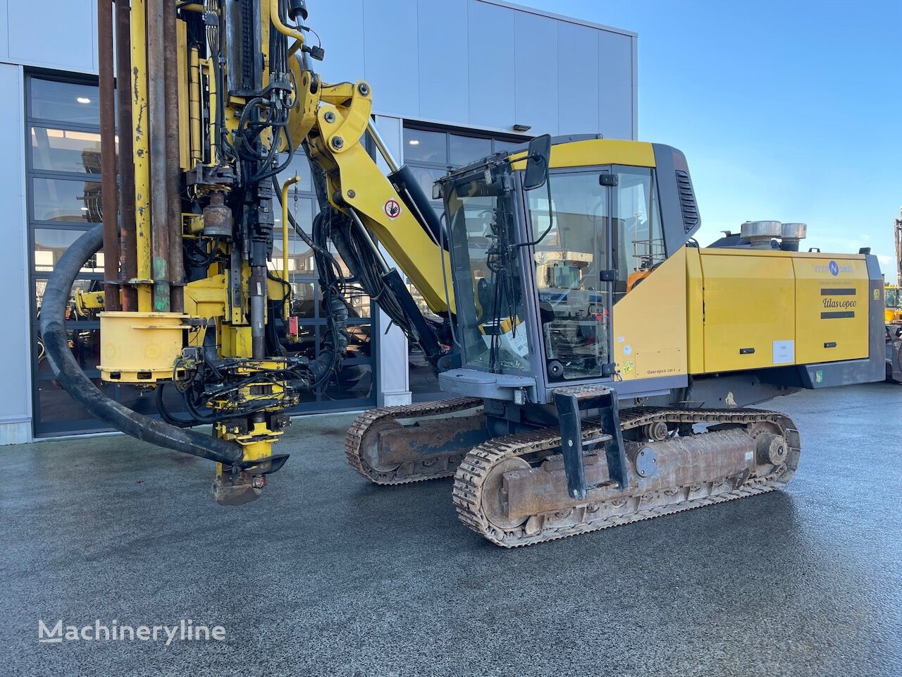 Atlas Copco ROC F9-CR drilling rig