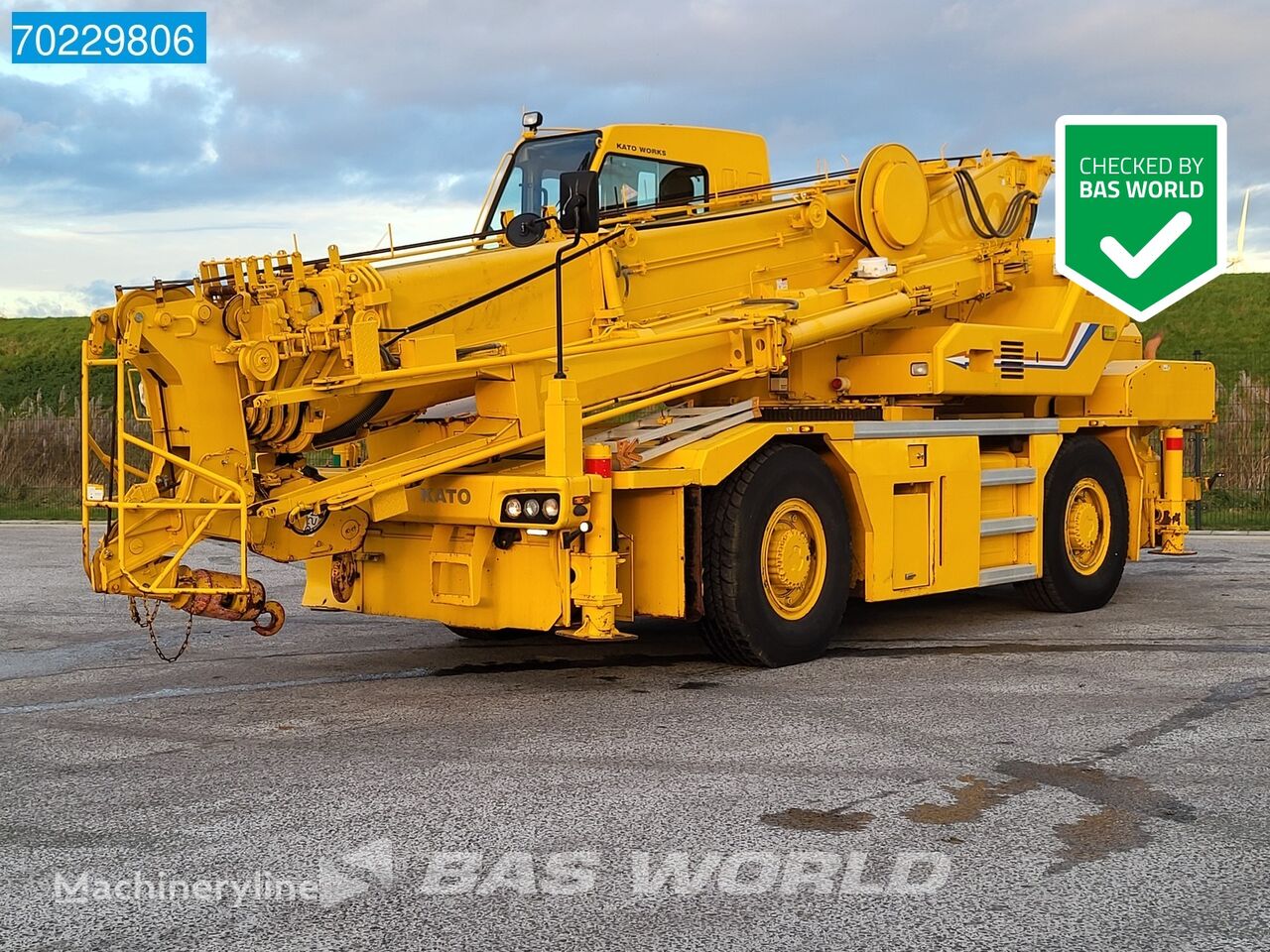 Kato CR350RI mobile crane for sale Netherlands Veghel, EQ38092