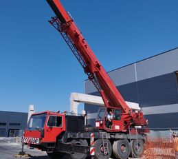 LIEBHERR LTM 1050 mobile crane