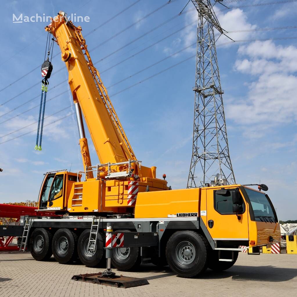 LIEBHERR LTM 1100-5.2 mobile crane