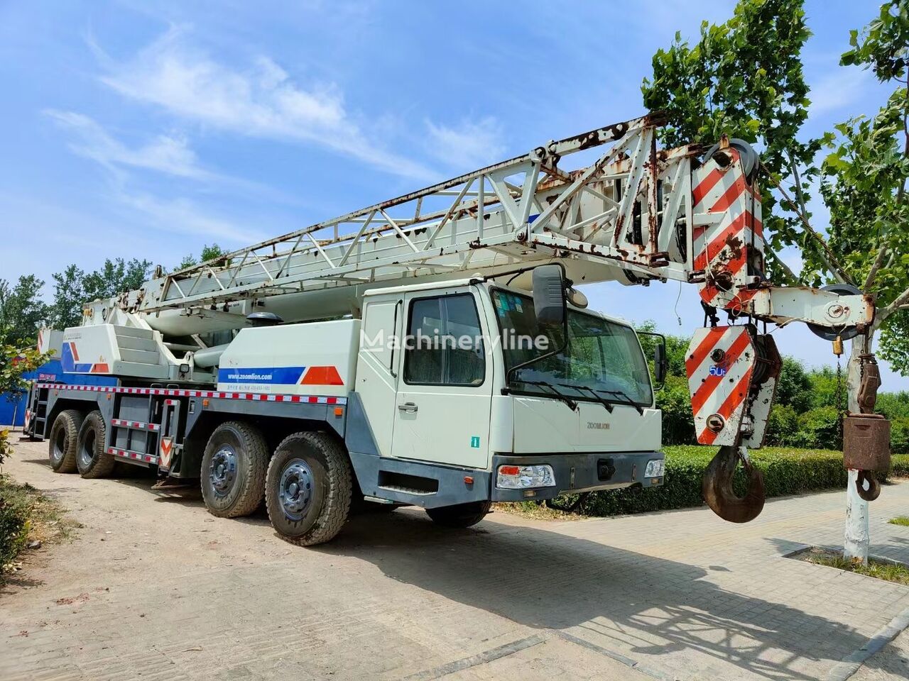 ZOOMLION Zoomlion QY50V 50 ton used hydraulic mounted mobile truck