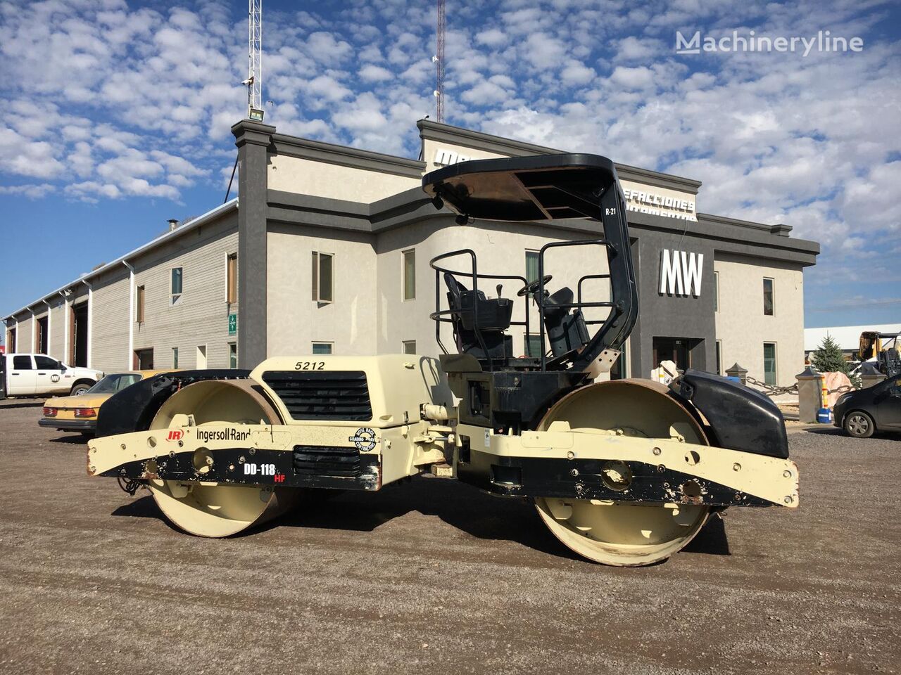 Ingersoll Rand DD-118 HF road roller