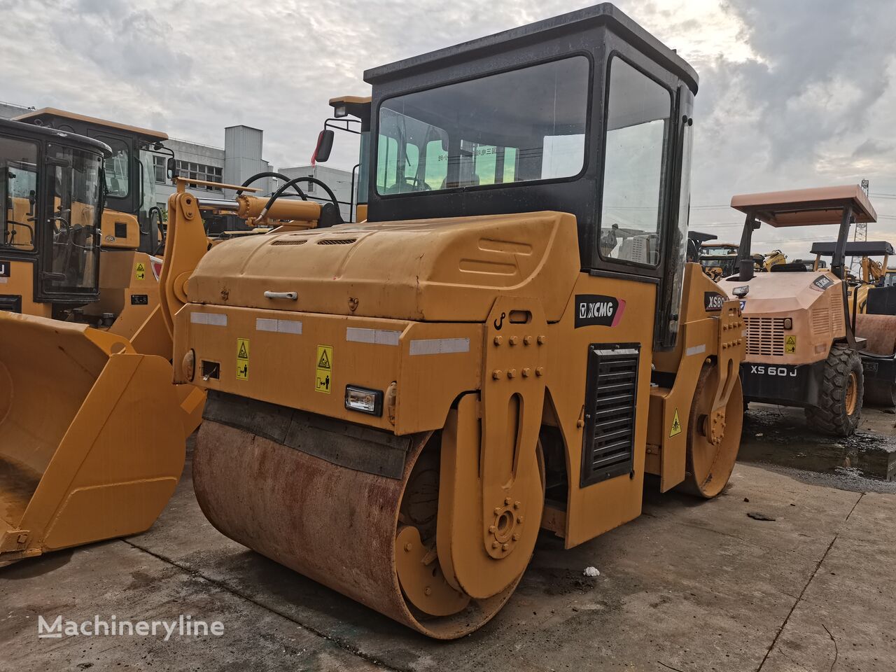 XCMG XS80J road roller