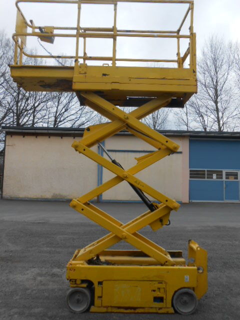 Genie GS 1530 scissor lift