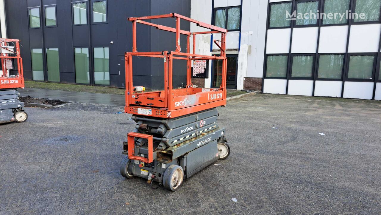 Skyjack SJIII3219 scissor lift for sale Netherlands Dordrecht, WW37556