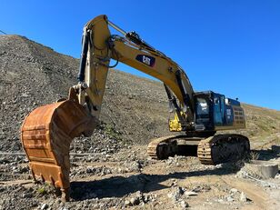 Caterpillar 352F tracked excavator