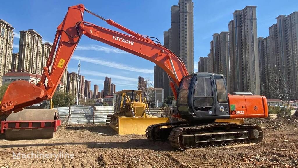 Hitachi EX 200-5 tracked excavator for sale China Hefei Anhui