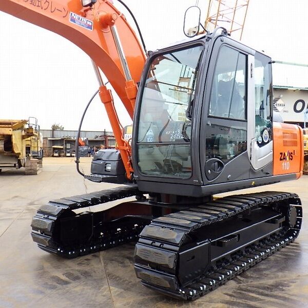 Hitachi ZX110 tracked excavator for sale China Shanghai, NZ30070