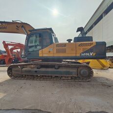 damaged Hyundai 520vs tracked excavator