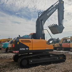 Hyundai R225VS tracked excavator