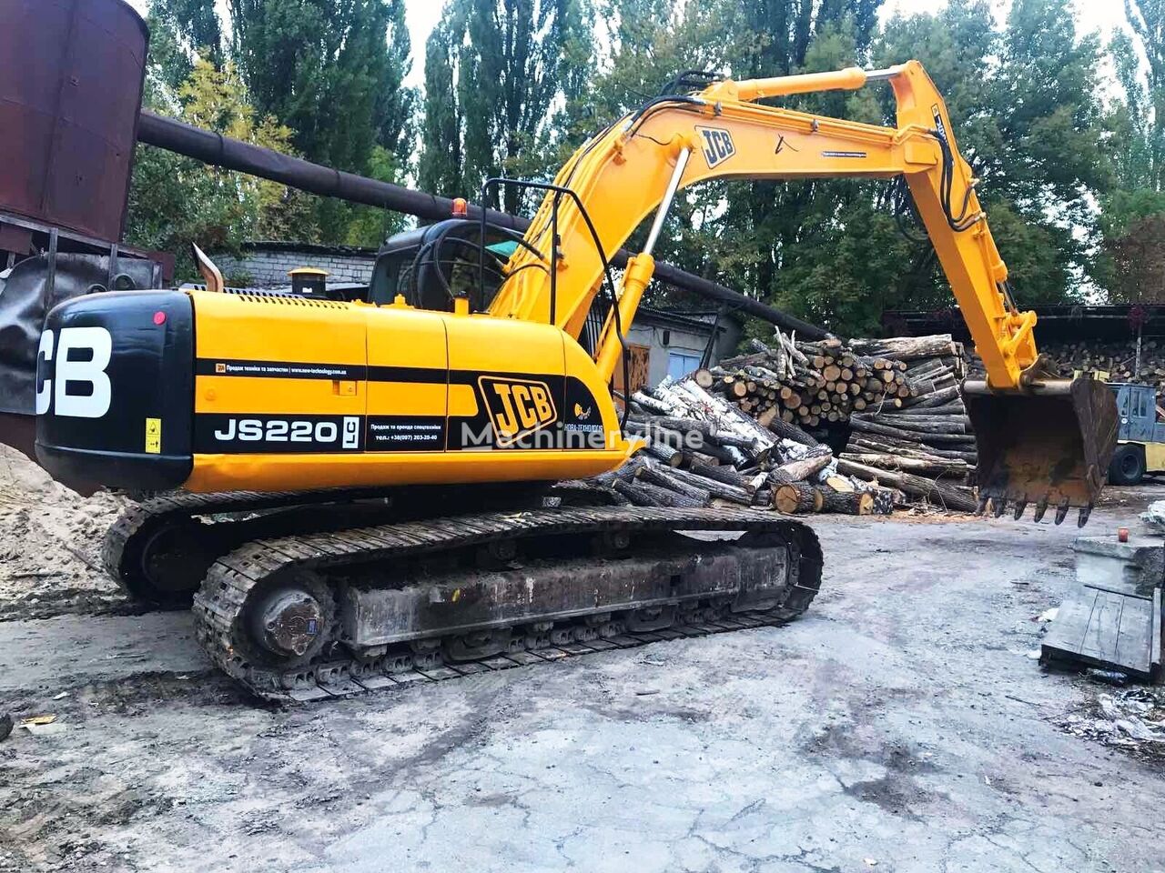 JCB JS 220 tracked excavator