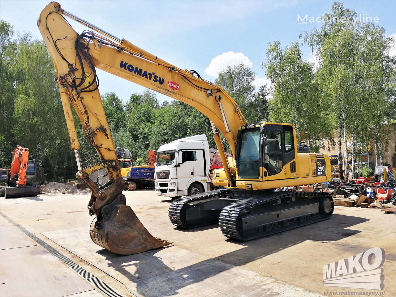 Komatsu PC290 NLC-8 tracked excavator