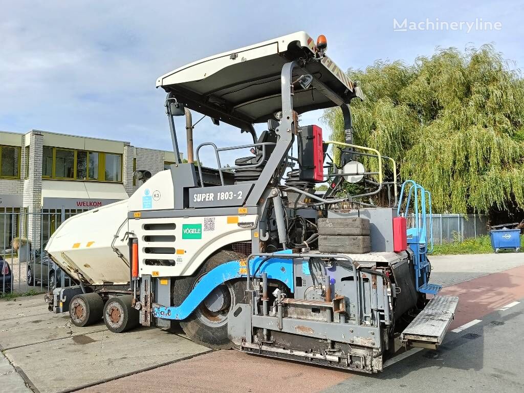 Vögele 1803-2 super 0883 asphalt paver asfalteermachine wheel