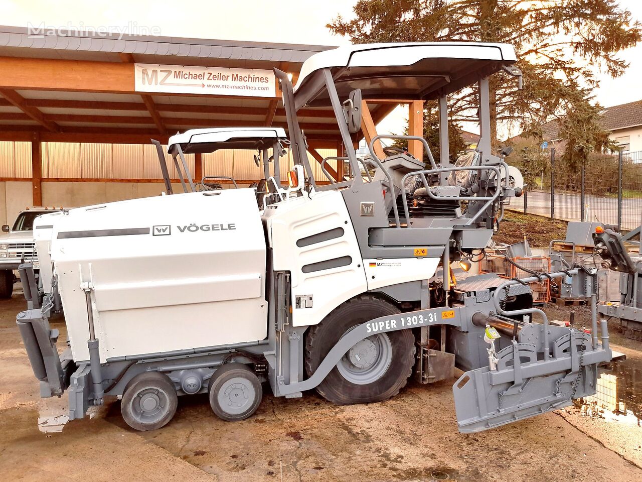 Vögele 2014  SUPER 1303-3i - 4.000 h - WHITE wheel asphalt paver