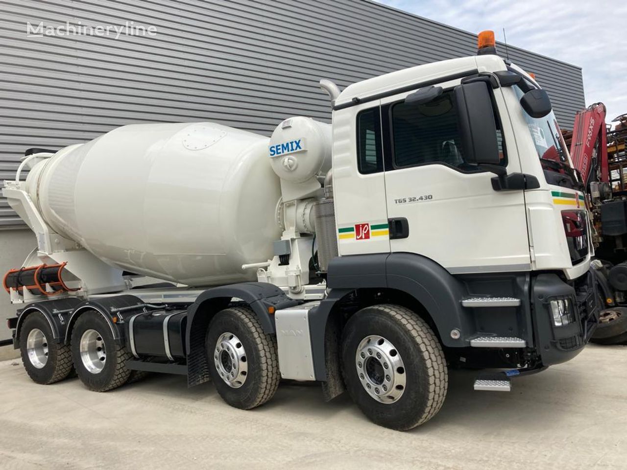 new Semix SM9 concrete mixer drum