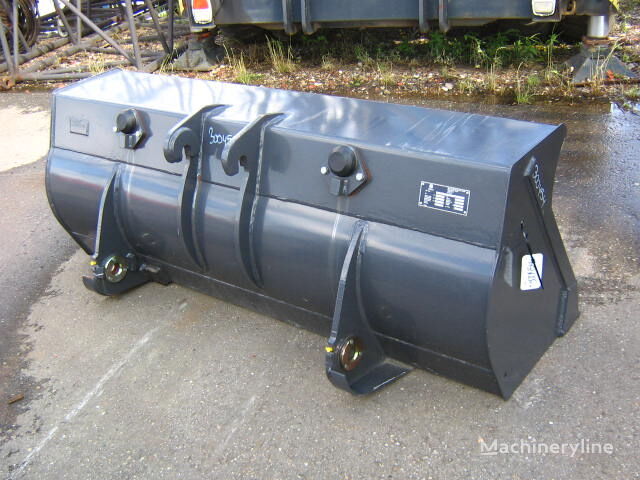 new New Holland front loader bucket