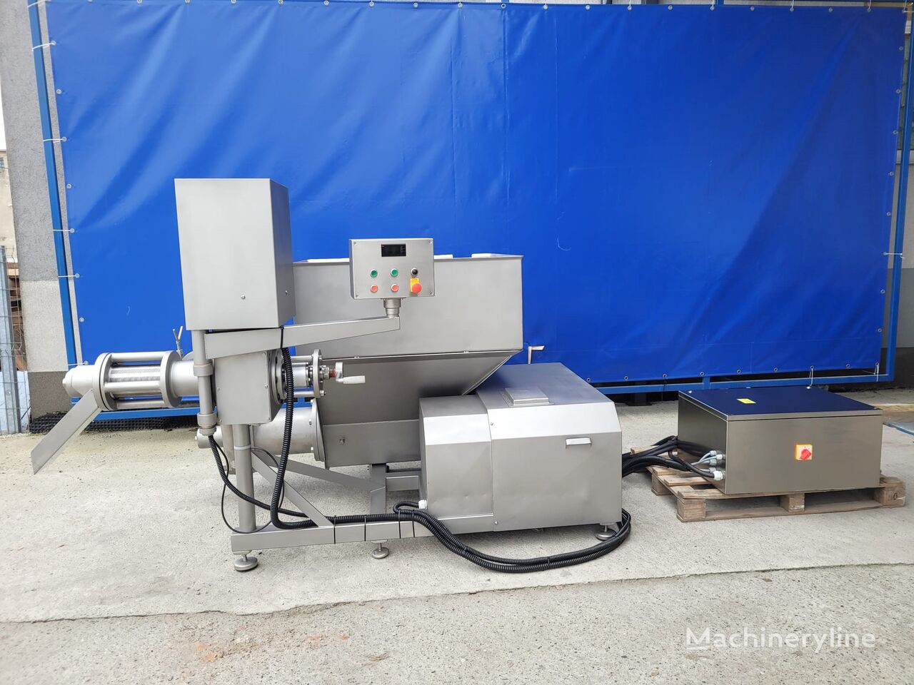 https://machineryline.info/img/s/industrial-equipment-meat-separator-SIMO-DH100225-bone-separator---1677851273687560277_big--23030315475005506100.jpg