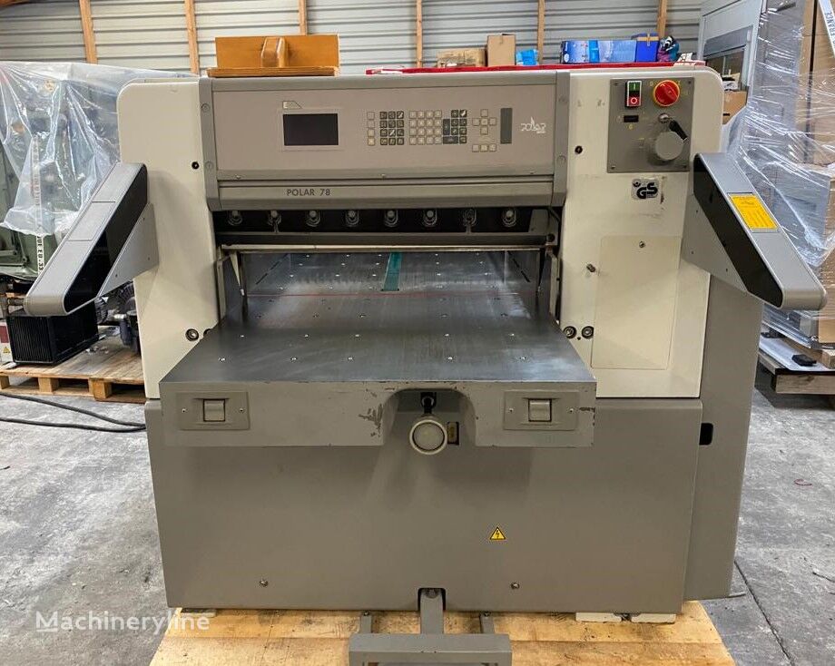 Polar 78 E paper guillotine cutter