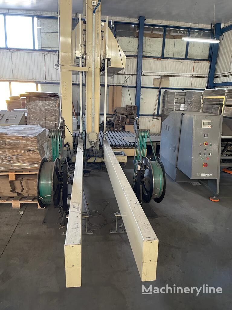 Signode CLE 2T 2BL strapping machine