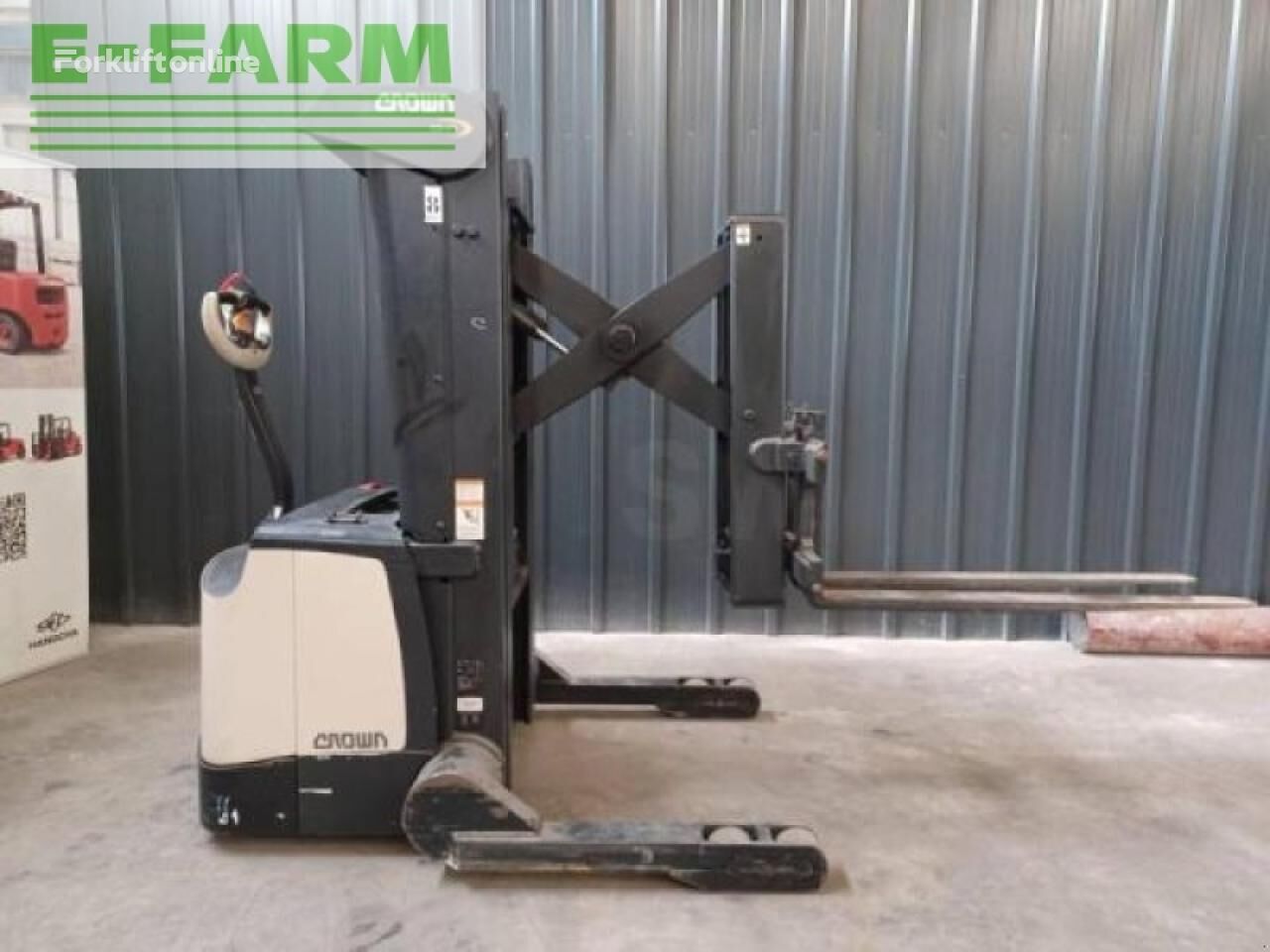 CROWN SHR5520-1.3 pallet stacker for sale France Fr-60300 Senlis, JF35419