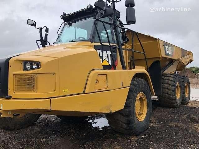 Caterpillar 730 articulated dump truck for sale France Neuville-Saint ...