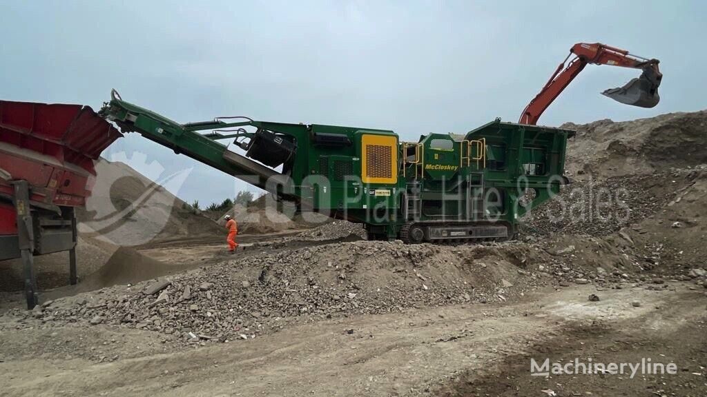 McCloskey J40V2 mobile crushing plant