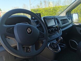 RENAULT TRAFIC L2H2 -194 000 km - 2018 ambulance for sale image 13 RENAULT TRAFIC L2H2 -194 000 km - 2018 ambulance image 13