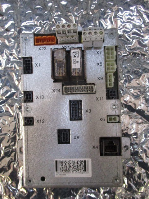DSQC611 IRC5 Art.Nr. 3HAC020849-001/04 control unit for ABB industrial robot