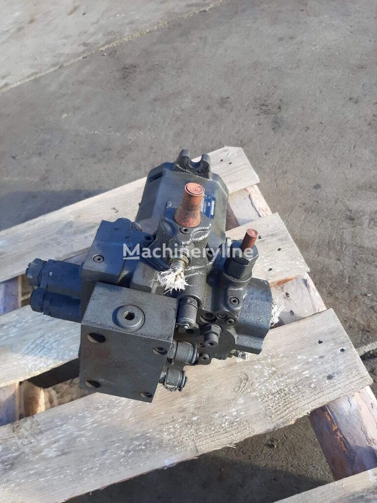 Hydraulic motor for Liebherr 924C excavator for sale Poland Pelplin ...