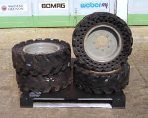 Bobcat Vollgummi Reifen 30 x 10 - 16 für Kompaktlader wheel